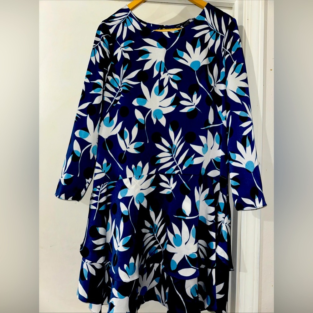 Maggy London Floral Print Shift Tiered Ruffle Mini Dress Size 12P - Picture 1 of 5